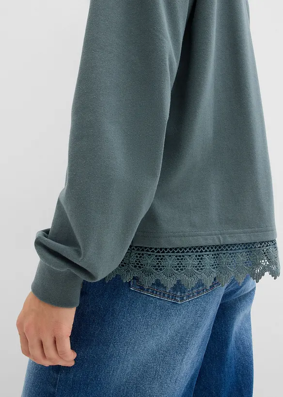 Sweatshirt med spetsbesättning, bonprix