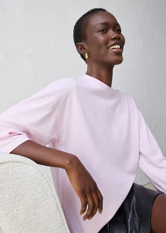 Utställd topp med silke, bonprix