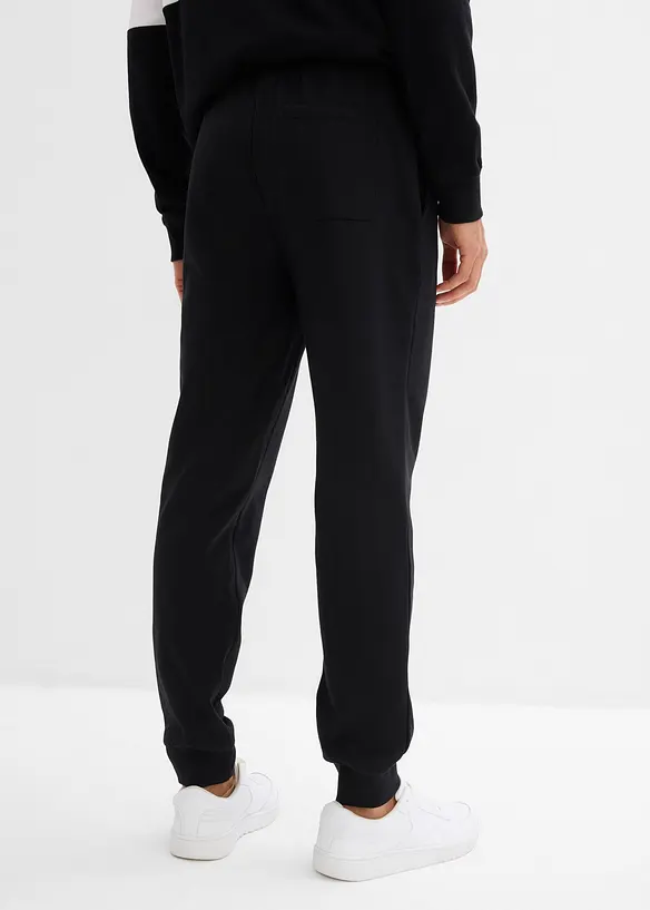 Joggingbyxa med återvunnen polyester, bonprix