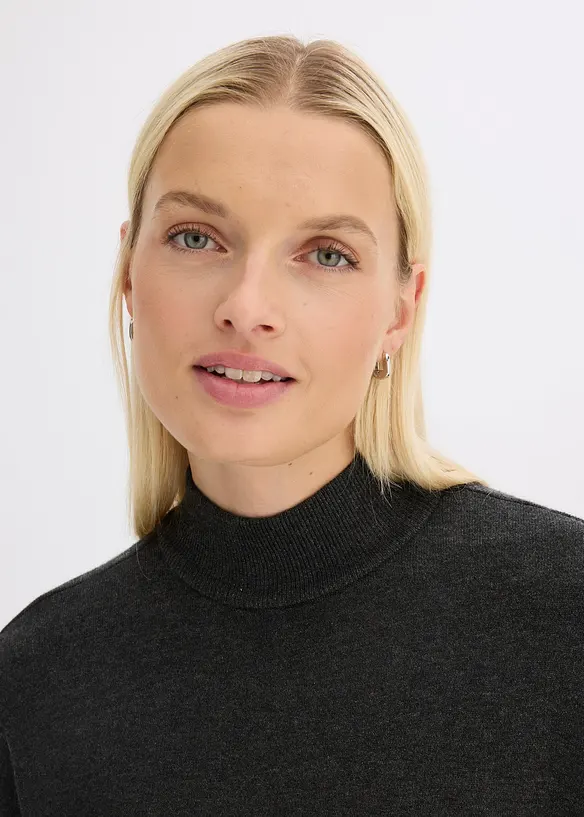 Tröja med poncholook i mjuk viskosmix, bonprix