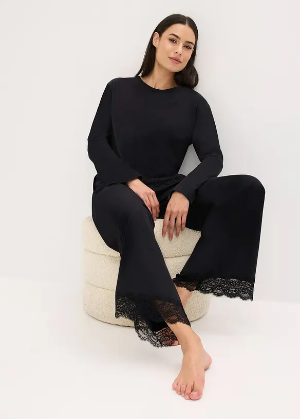 Pyjamas med skir spets, bonprix