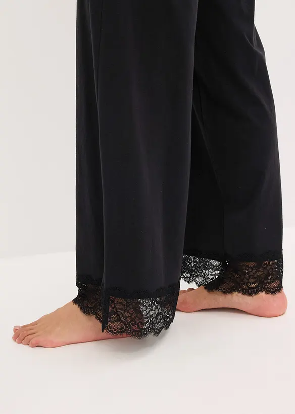 Pyjamas med skir spets, bonprix