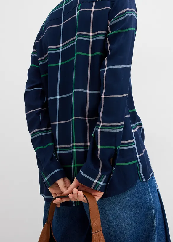 Lång blus i mjuk viskos, bonprix