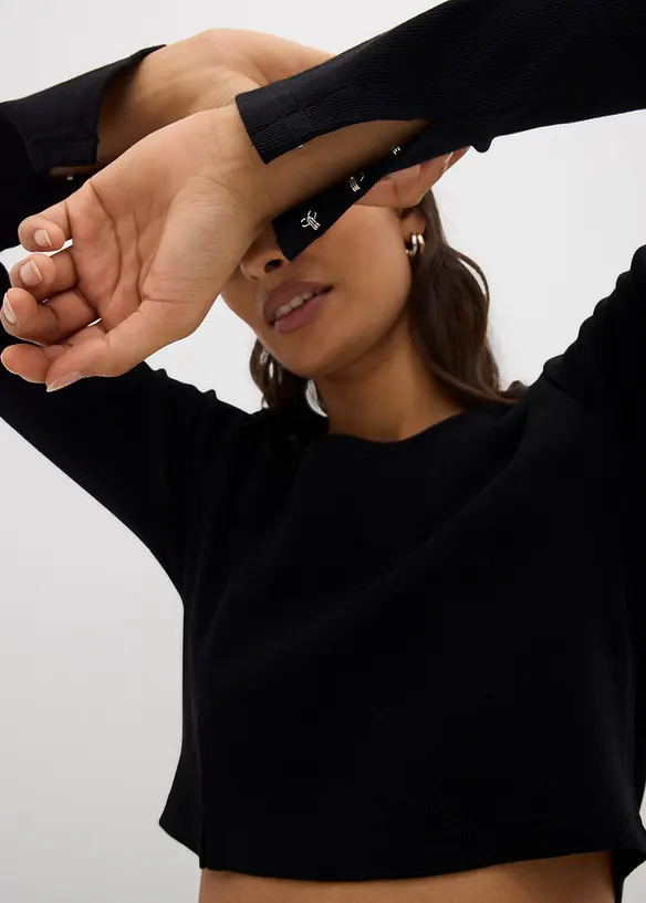 Ribbstickad topp i kort modell, bonprix