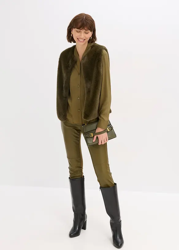 Skjortblus i mjuk satin, bonprix