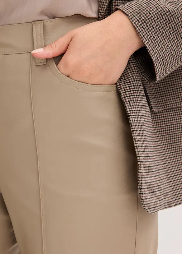 Byxa i skinnimitation med stråveck, raka ben, bonprix