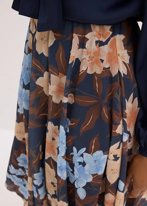 Mellanlång chiffongkjol med asymmetrisk nederkant, bonprix