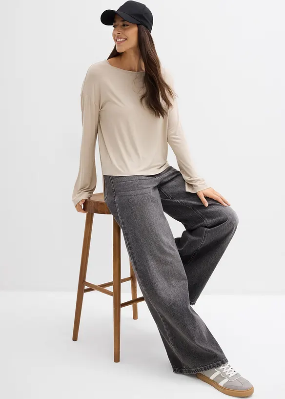 Oversizetopp i stretchig viskosmix med fint fall, bonprix