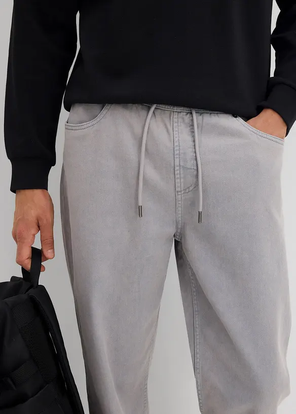 Dra-på byxa av bomull i Relaxed Fit med Tapered ben, bonprix