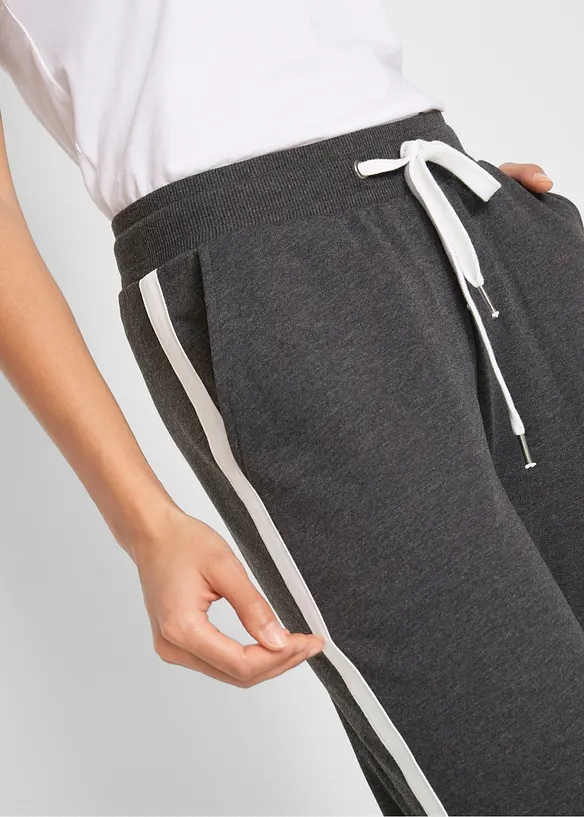 Joggingbyxa med muddar i bomullsmix, bonprix