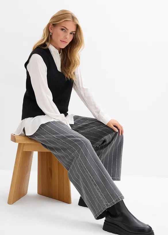 Wide Leg Jeans High Waist, med destroyed-effekter, bonprix