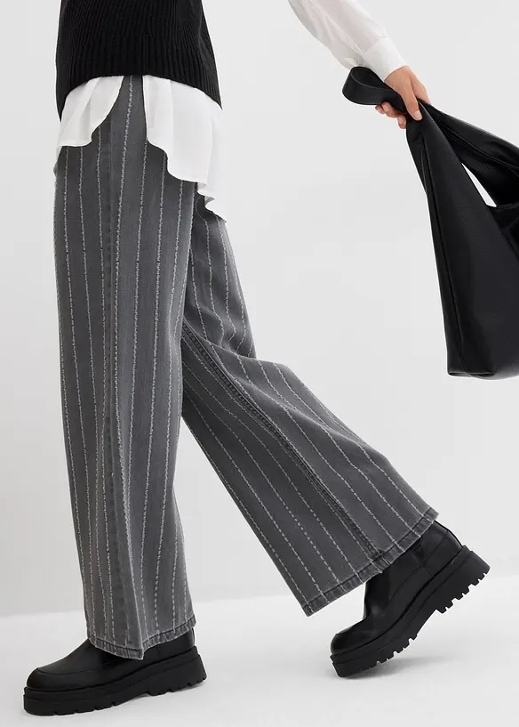 Wide Leg Jeans High Waist, med destroyed-effekter, bonprix