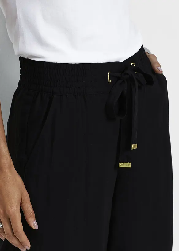 Viskosshorts med knytband, bonprix