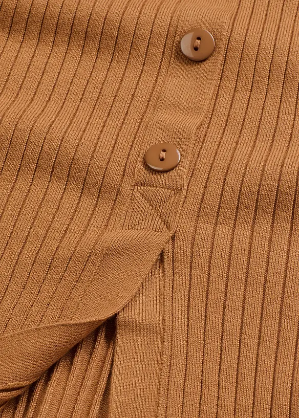 Stickad klänning av mjuk viskosmix, bonprix