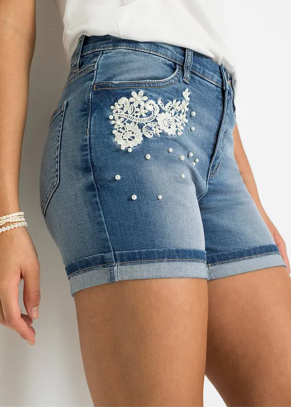 Jeansshorts Mid Waist med dekorativa detaljer, bonprix