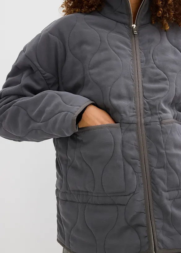 Quiltad jacka i oversizemodell, bonprix