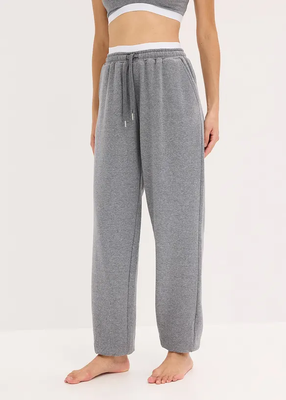 Sweatbyxa med sidfickor, bonprix