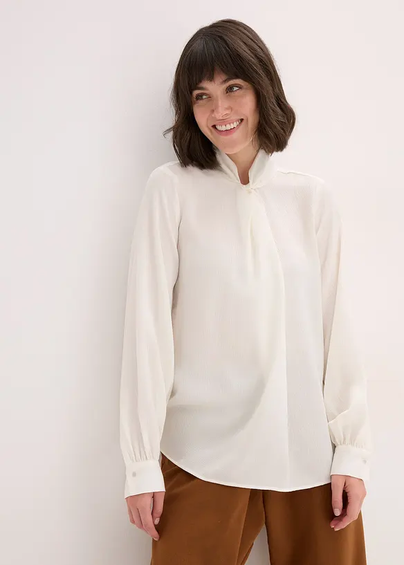 Blus av satin med mjukt fall, bonprix