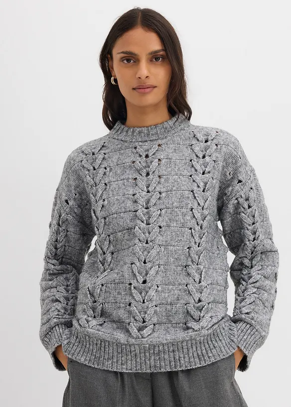 Grovstickad tröja med flätmönster, bonprix