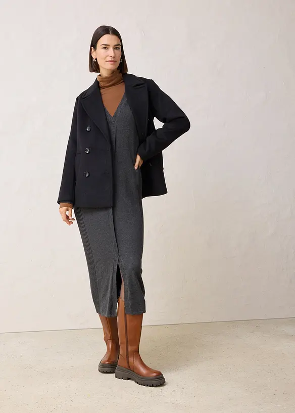 Stickad klänning i merinoull, bonprix