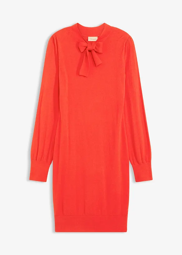 Stickad klänning i mjuk viskosmix, bonprix