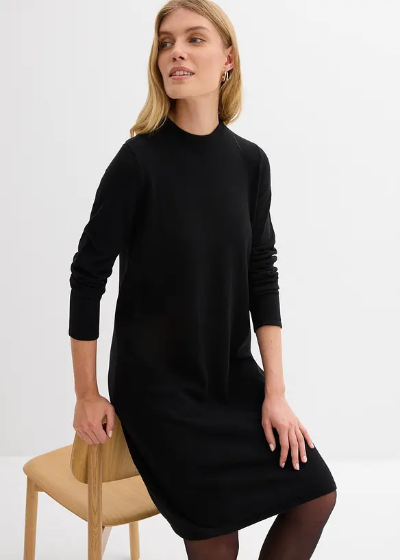 Stickad klänning i A-linjemodell, bonprix