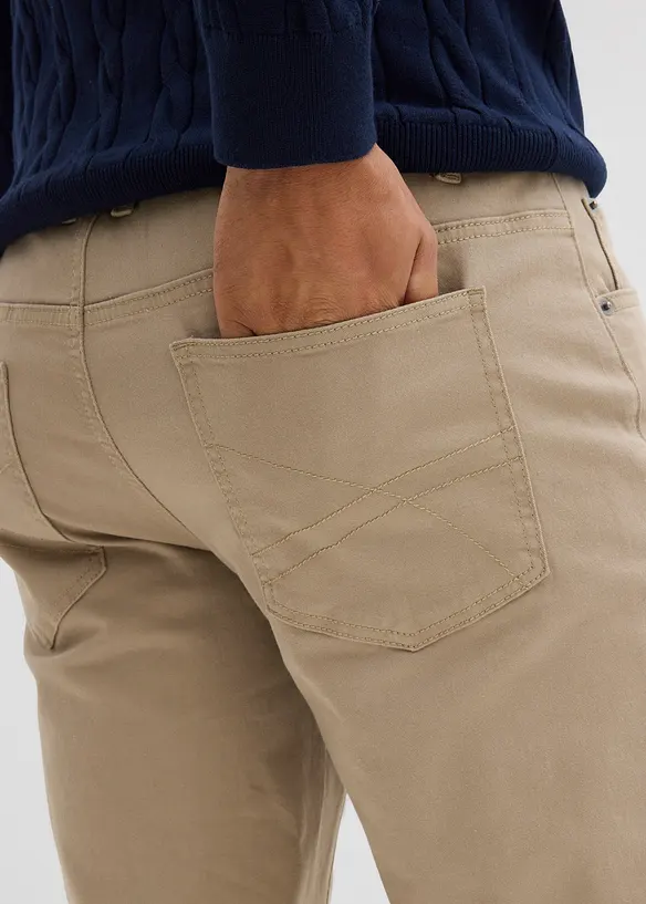 Stretchig byxa med värmande flanellfoder, normal passform, raka ben, bonprix