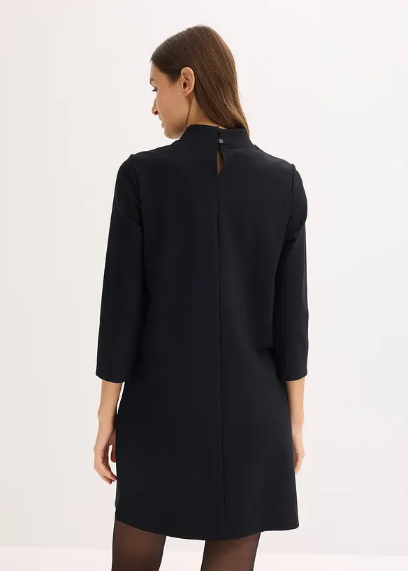 Miniklänning i följsam viskosmix, bonprix