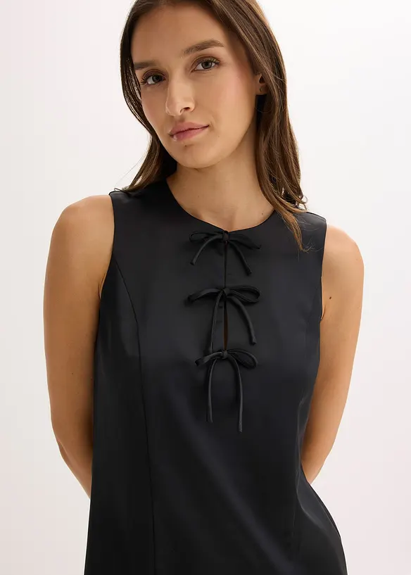 Miniklänning i glansig satin, bonprix