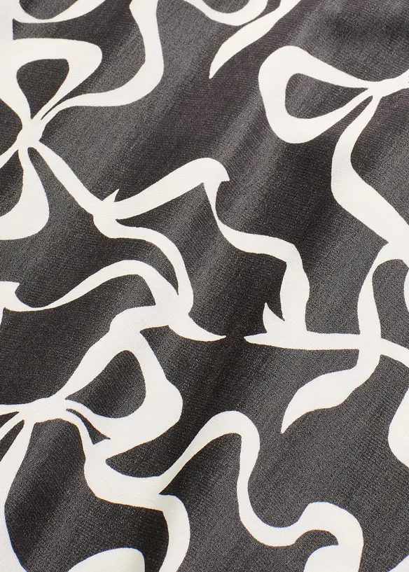 Mellanlång klänning i böljande viskosmix, bonprix