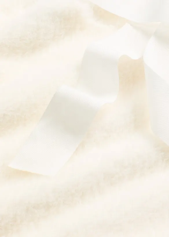 Lång tröja av mjukt fjädergarn, bonprix