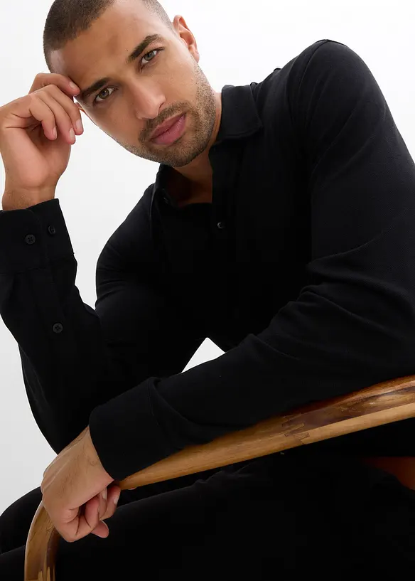 L&aring;ng&auml;rmad skjorta av bomullspik&eacute; med mycket stretch, Slim Fit, bonprix