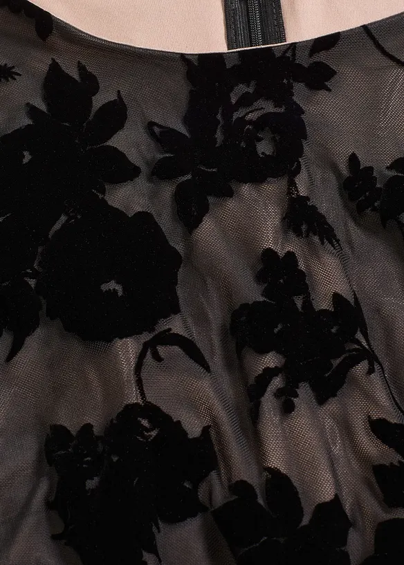 Miniklänning av mesh med flockbroderi, bonprix