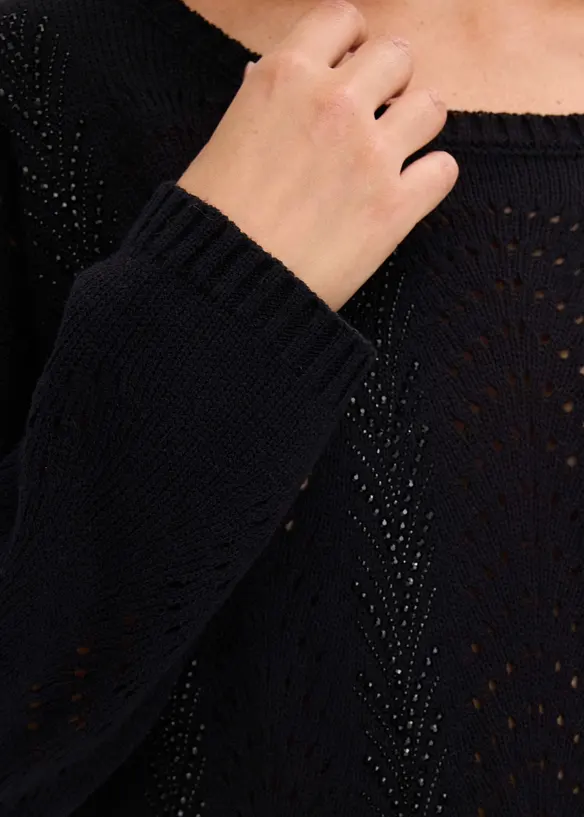 Hålmönstrad tröja, bonprix