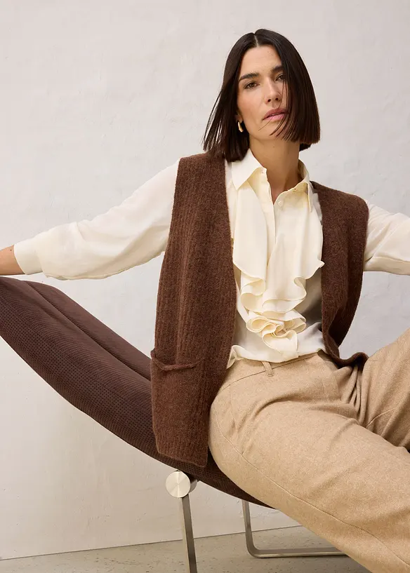 Grovstickad väst med alpackaull, bonprix