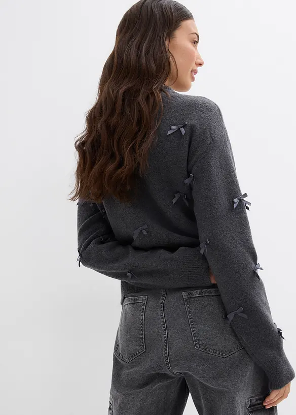 Finstickad cardigan med rosetter, bonprix