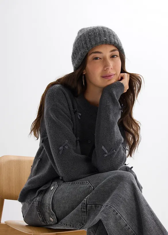 Finstickad cardigan med rosetter, bonprix