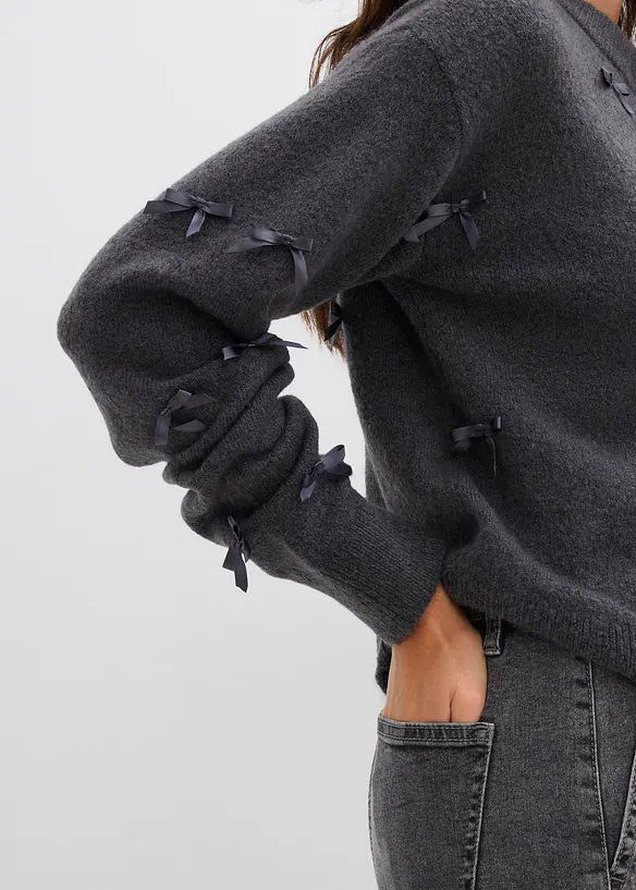 Finstickad cardigan med rosetter, bonprix