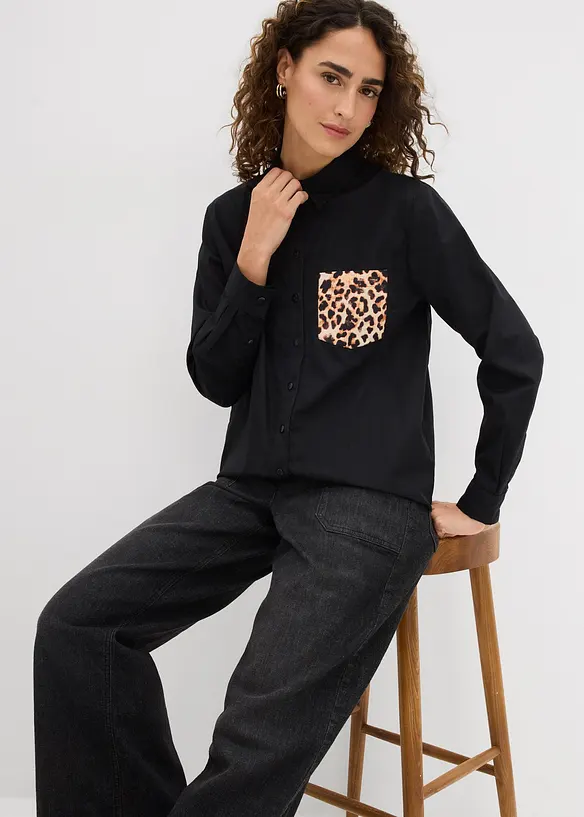 Oversize-skjorta med kontrasterande ficka, bonprix