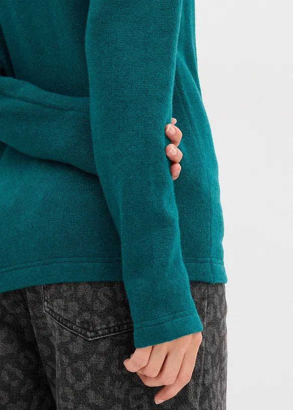 Stickad topp i figurnära modell, bonprix