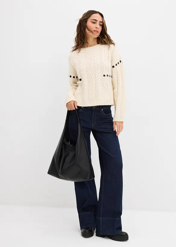 Grovstickad tröja med flätmönster, bonprix