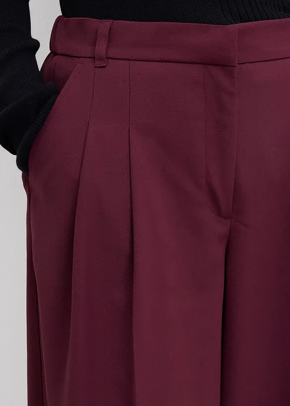 Byxa med gubbveck, bekväm midja och slits, bonprix