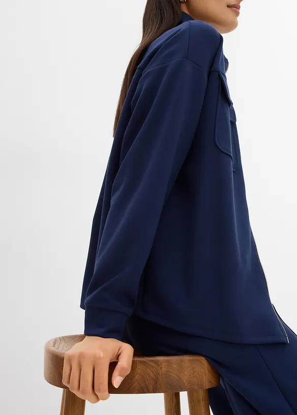 Sweatjacka av lätt glansig viskosmix, bonprix