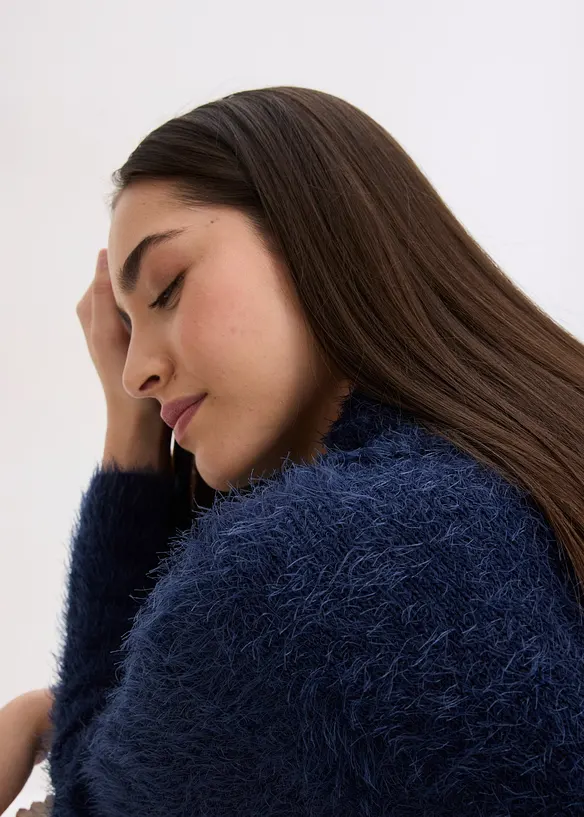 Polotröja i mjukt fjädergarn, bonprix