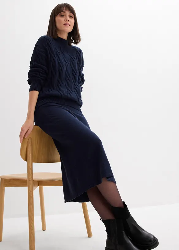 Stickad midikjol av mjuk viskosmix, bonprix