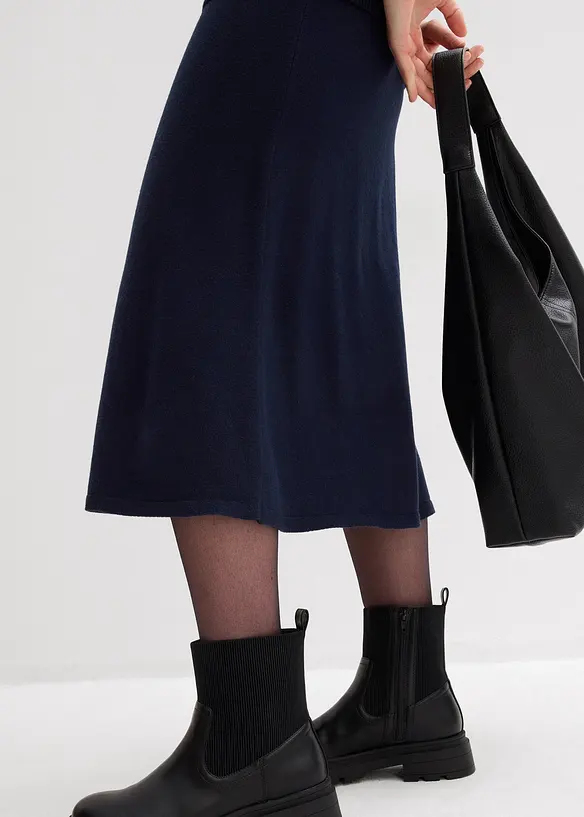 Stickad midikjol av mjuk viskosmix, bonprix