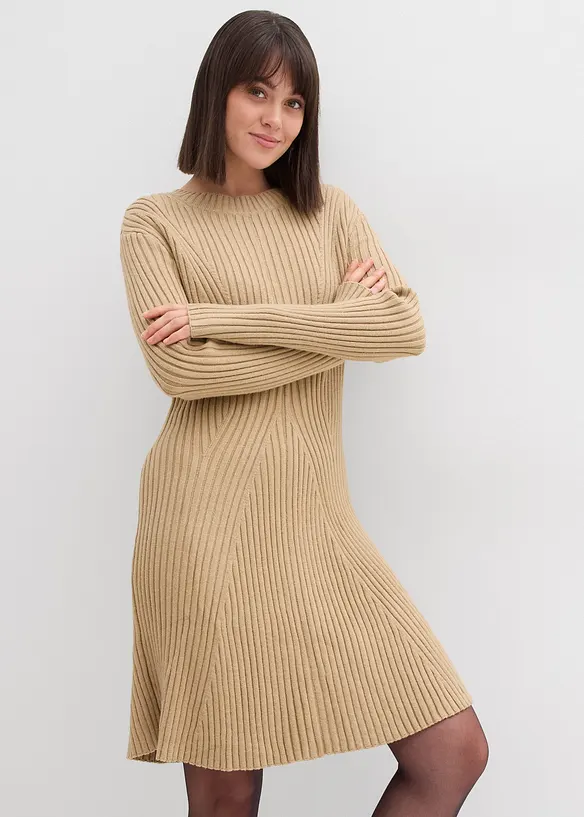 Stickad minikl&auml;nning av mjuk viskosmix, bonprix