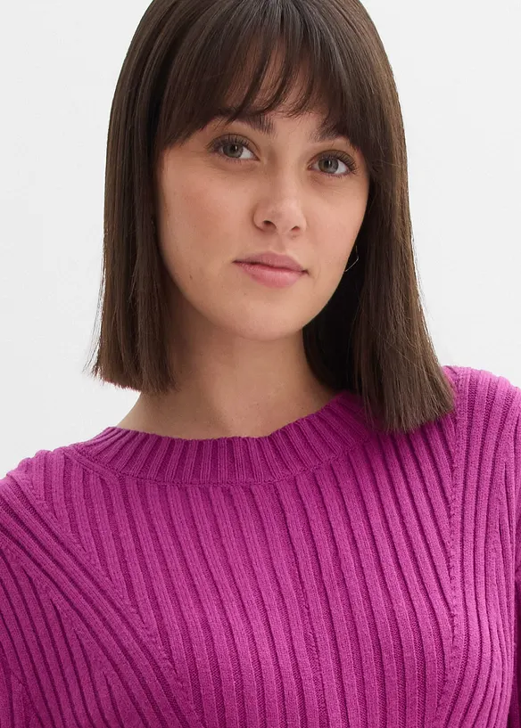 Stickad miniklänning av mjuk viskosmix, bonprix