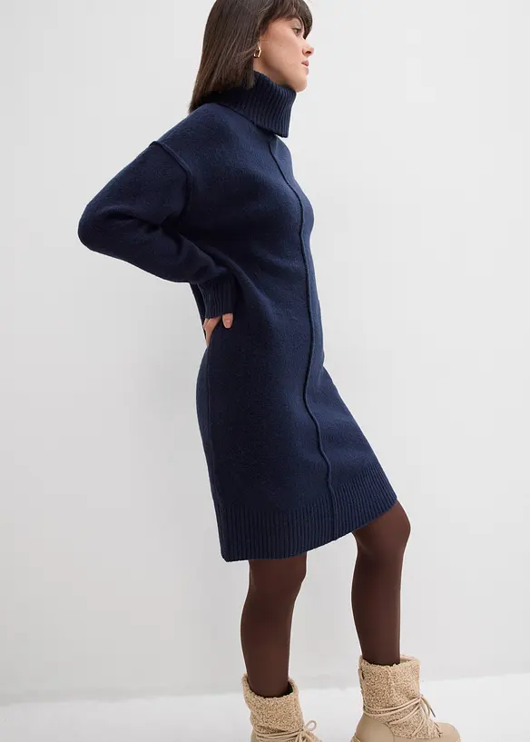 Stickad klänning med dekorsöm, bonprix