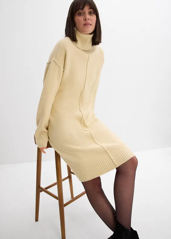 Stickad klänning med dekorsöm, bonprix